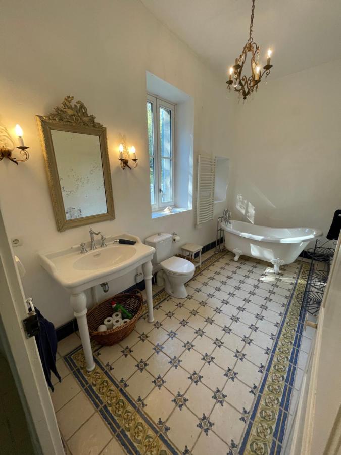 Beautiful 6 Bedroom House With Pool & Large Garden Le Pêchereau エクステリア 写真